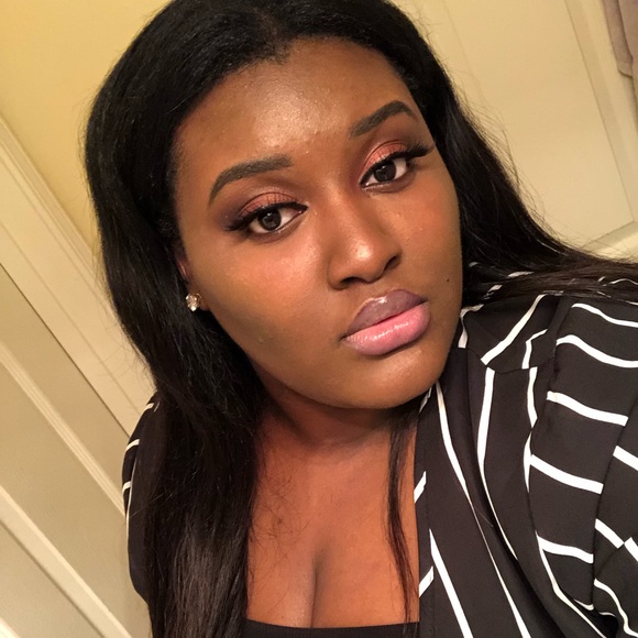 Meet your Posher, Shaiyana - Picture 1 of 1